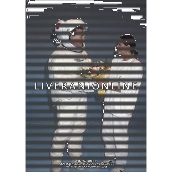 DIAP-RETROSPETTIVA CLAUDIA CARDINALE ATTRICE NELLA FOTO CLAUDIA CARDINALE CON MASSIMO LOPEZ IN RAI NELL\'ANNO 1986 A ROMA IN RAI FOTO EDGARDO DELLA SCORCIOSA-AG ALDO LIVERANI SAS