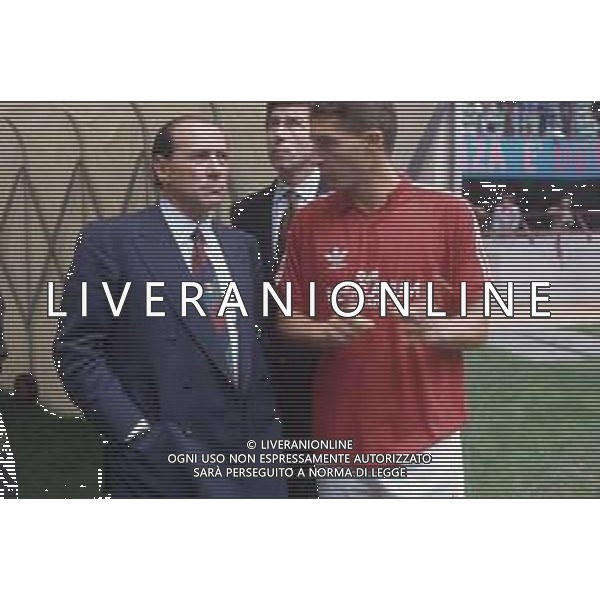 DIAP-RETROSPETTIVA SILVIO BERLUSCONI IMPRENDITORE E POLITICO NELLA FOTO SILVIO BERLUSCONI NELL\'ANNO 1991-1992 CON DANIELE MASSARO AG ALDO LIVERANI SAS 