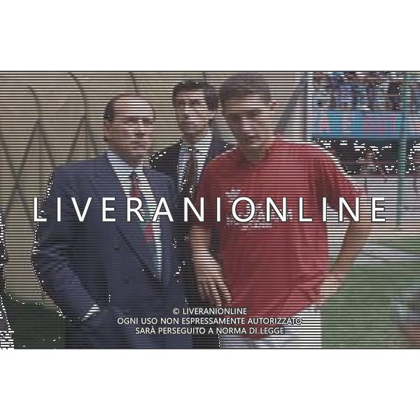 DIAP-RETROSPETTIVA SILVIO BERLUSCONI IMPRENDITORE E POLITICO NELLA FOTO SILVIO BERLUSCONI NELL\'ANNO 1991-1992 CON DANIELE MASSARO AG ALDO LIVERANI SAS 