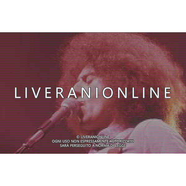 DIAP-RETROSPETTIVA ANGELO BRANDUARDI CANTANTE NELLA FOTO ANGELO BRANDUARDI NELL\'ANNO 1982 AG ALDO LIVERANI SAS