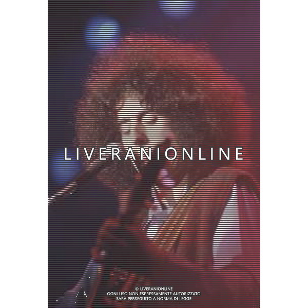 DIAP-RETROSPETTIVA ANGELO BRANDUARDI CANTANTE NELLA FOTO ANGELO BRANDUARDI NELL\'ANNO 1982 AG ALDO LIVERANI SAS