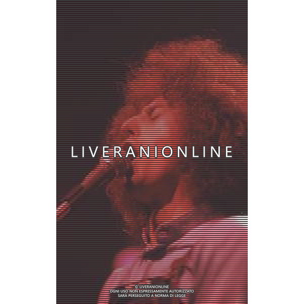 DIAP-RETROSPETTIVA ANGELO BRANDUARDI CANTANTE NELLA FOTO ANGELO BRANDUARDI NELL\'ANNO 1982 AG ALDO LIVERANI SAS