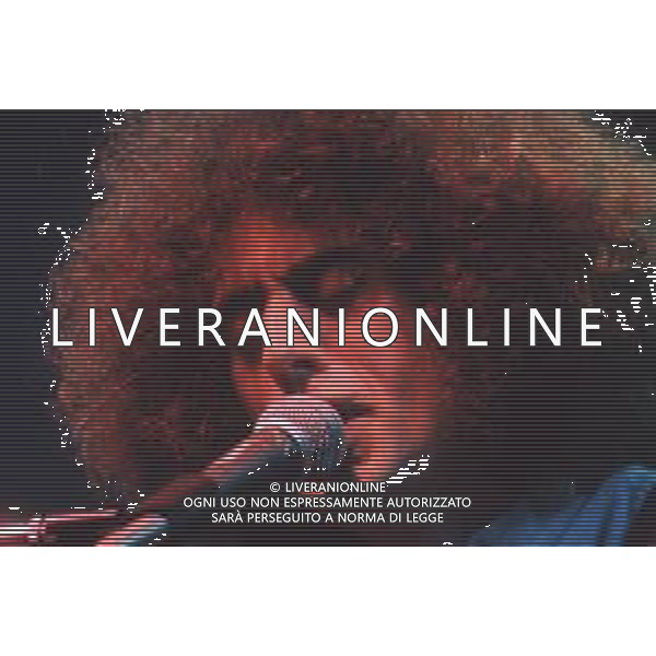 DIAP-RETROSPETTIVA ANGELO BRANDUARDI CANTANTE NELLA FOTO ANGELO BRANDUARDI NELL\'ANNO 1982 AG ALDO LIVERANI SAS