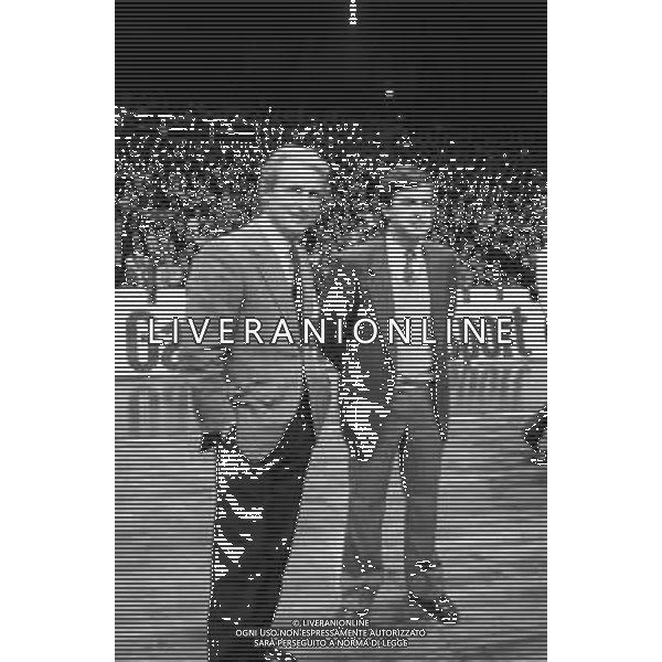 NEG- RETROSPETTIVA GIOVANNI TRAPATTONI ALLENATORE INTER NELLA FOTO GIOVANNI TRAPATTONI CON FRANCO CASALINI ALLENATORE TRACER MILANO BASKET NELL’ANNO 1988 AG ALDO LIVERANI SAS