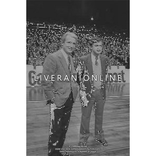 NEG- RETROSPETTIVA GIOVANNI TRAPATTONI ALLENATORE INTER NELLA FOTO GIOVANNI TRAPATTONI CON FRANCO CASALINI ALLENATORE TRACER MILANO BASKET NELL’ANNO 1988 AG ALDO LIVERANI SAS