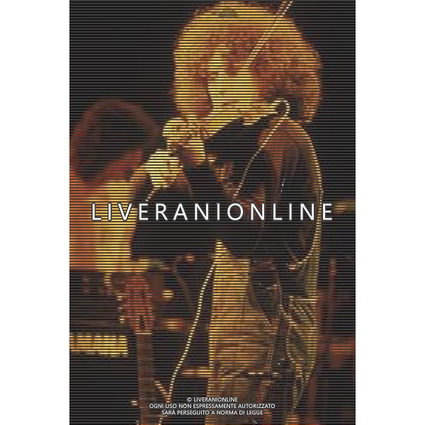 DIAP-RETROSPETTIVA ANGELO BRANDUARDI CANTANTE NELLA FOTO ANGELO BRANDUARDI NELL\'ANNO 1982 AG ALDO LIVERANI SAS