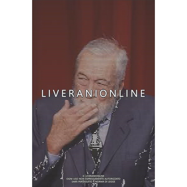 DIAP-RETROSPETTIVA JOHN HUSTIN ATTORE NELLA FOTO JOHN HUSTON A CANNES NELL\'ANNO 1984 AG ALDO LIVERANI SAS