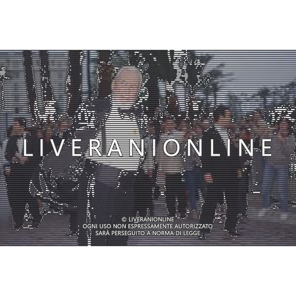 DIAP-RETROSPETTIVA JOHN HUSTIN ATTORE NELLA FOTO JOHN HUSTON A CANNES NELL\'ANNO 1984 AG ALDO LIVERANI SAS