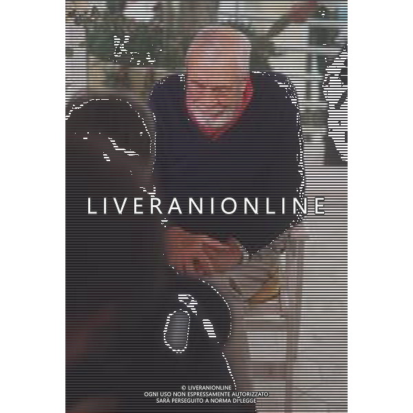 DIAP-RETROSPETTIVA JOHN HUSTIN ATTORE NELLA FOTO JOHN HUSTON A CANNES NELL\'ANNO 1984 AG ALDO LIVERANI SAS