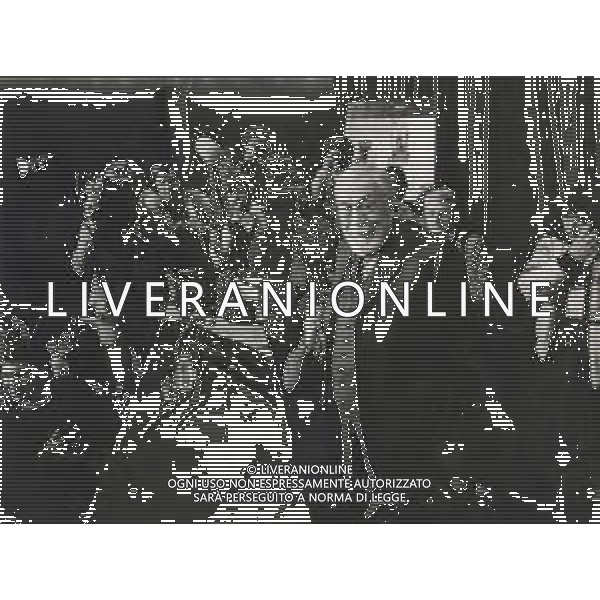 NEG-RETROSPETTIVA JOHN HUSTIN ATTORE NELLA FOTO JOHN HUSTON A CANNES NELL\'ANNO 1984 AG ALDO LIVERANI SAS