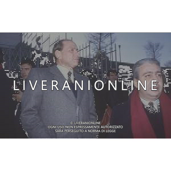 DIAP-RETROSPETTIVA SILVIO BERLUSCONI PRESIDENTE MILAN E PRESIDENTE RUGBY MEDIOLANUM NELLA FOTO SILVIO BERLUSCONI A MILANO NELL\'ANNO 1991-1992 IN VISITA ALLA SQUADRA DI RUGBY AG ALDO LIVERANI SAS