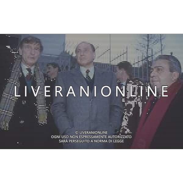 DIAP-RETROSPETTIVA SILVIO BERLUSCONI PRESIDENTE MILAN E PRESIDENTE RUGBY MEDIOLANUM NELLA FOTO SILVIO BERLUSCONI A MILANO NELL\'ANNO 1991-1992 IN VISITA ALLA SQUADRA DI RUGBY AG ALDO LIVERANI SAS