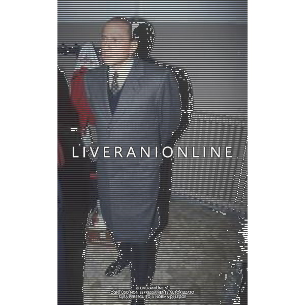 DIAP-RETROSPETTIVA SILVIO BERLUSCONI PRESIDENTE MILAN E PRESIDENTE RUGBY MEDIOLANUM NELLA FOTO SILVIO BERLUSCONI A MILANO NELL\'ANNO 1991-1992 IN VISITA ALLA SQUADRA DI RUGBY AG ALDO LIVERANI SAS
