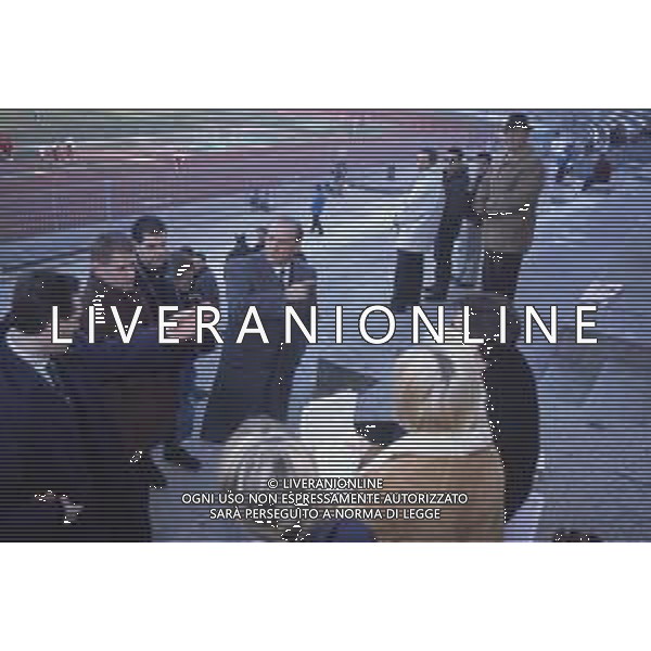 DIAP-RETROSPETTIVA SILVIO BERLUSCONI PRESIDENTE MILAN E PRESIDENTE RUGBY MEDIOLANUM NELLA FOTO SILVIO BERLUSCONI A MILANO NELL\'ANNO 1991-1992 IN VISITA ALLA SQUADRA DI RUGBY AG ALDO LIVERANI SAS