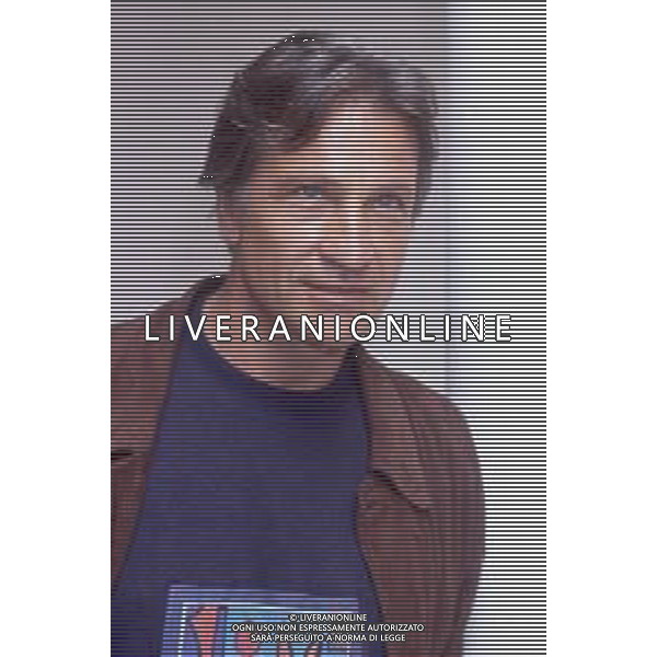 DIAP-RETROSPETTIVA VITTORIO MEZZOGIORNO ATTORE NNELLA FOTO VITTORIO MEZZOGIORNO A MILANO NELL\'ANNO 1991 AG ALDO LIVERANI SAS