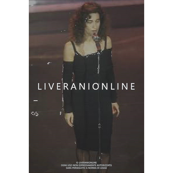 DIAP-RETROSPETTIVA GRAZIA DI MICHELE CANTANTE NELLA FOTO GRAZIA DI MICHELE A SANREMO NELL\'ANNO 1991 AG ALDO LIVERANI SAS