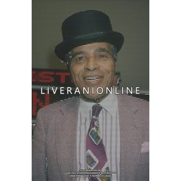 DIAP-RETROSPETTIVA JOHN CARL HENDRICKS CANTANTE E JAZZISTA NELLA FOTO JOHN CARL HENDRICKS A MILANO NELL\'ANNO 1991 AG ALDO LIVERANI SAS