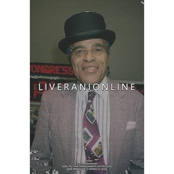 DIAP-RETROSPETTIVA JOHN CARL HENDRICKS CANTANTE E JAZZISTA NELLA FOTO JOHN CARL HENDRICKS A MILANO NELL\'ANNO 1991 AG ALDO LIVERANI SAS