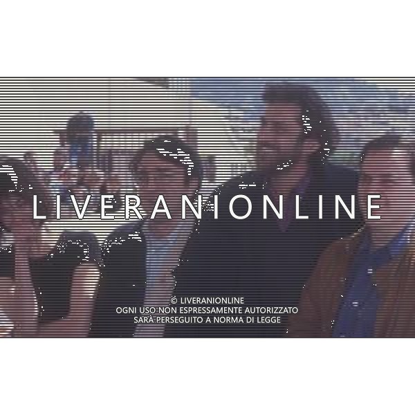 DIAP-RETROSPETTIVA ANN ROUSSELL ATTRICE NELLA FOTO ANN ROUSSELL A CANNES NELL\'ANNO 1991 CON SILVIO ORLANDO-NANNI MORETTI CAST DEL FILM “IL PORTABORSE “ AG ALDO LIVERANI SAS