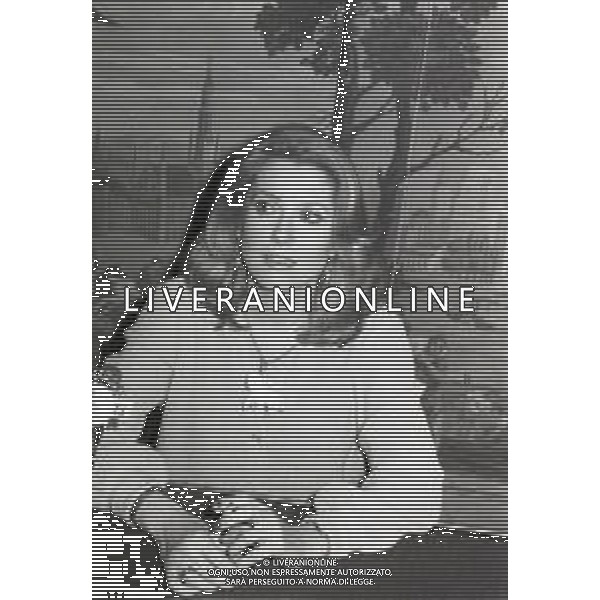 NEG-RETROSPETTIVA CATHERINE DENEUVE ATTRICE NELLA FOTO CATHERINE DENEUVE IN TERRAZZA MARTINI A MILANO ALLA PRESENTAZIONE DEL FILM “ULTIMO METRO“ IL GIORNO 10-04-1981 AG ALDO LIVERANI SAS