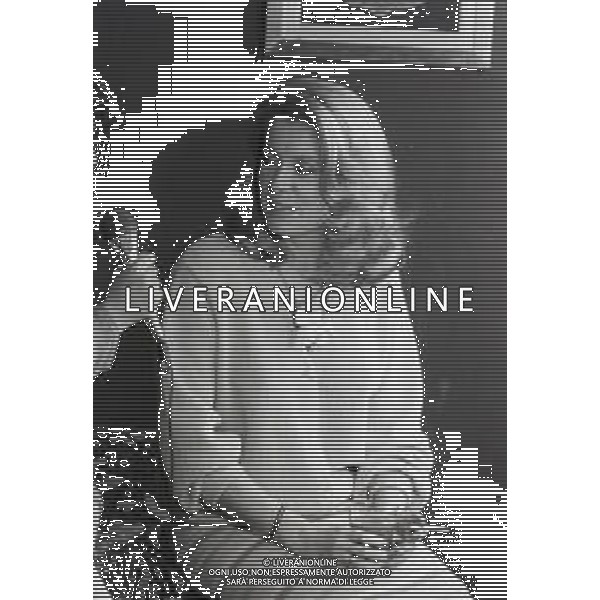 NEG-RETROSPETTIVA CATHERINE DENEUVE ATTRICE NELLA FOTO CATHERINE DENEUVE IN TERRAZZA MARTINI A MILANO ALLA PRESENTAZIONE DEL FILM “ULTIMO METRO“ IL GIORNO 10-04-1981 AG ALDO LIVERANI SAS