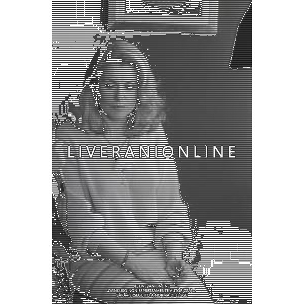 NEG-RETROSPETTIVA CATHERINE DENEUVE ATTRICE NELLA FOTO CATHERINE DENEUVE IN TERRAZZA MARTINI A MILANO ALLA PRESENTAZIONE DEL FILM “ULTIMO METRO“ IL GIORNO 10-04-1981 AG ALDO LIVERANI SAS