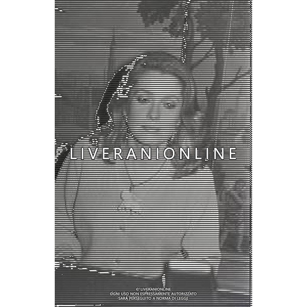 NEG-RETROSPETTIVA CATHERINE DENEUVE ATTRICE NELLA FOTO CATHERINE DENEUVE IN TERRAZZA MARTINI A MILANO ALLA PRESENTAZIONE DEL FILM “ULTIMO METRO“ IL GIORNO 10-04-1981 AG ALDO LIVERANI SAS