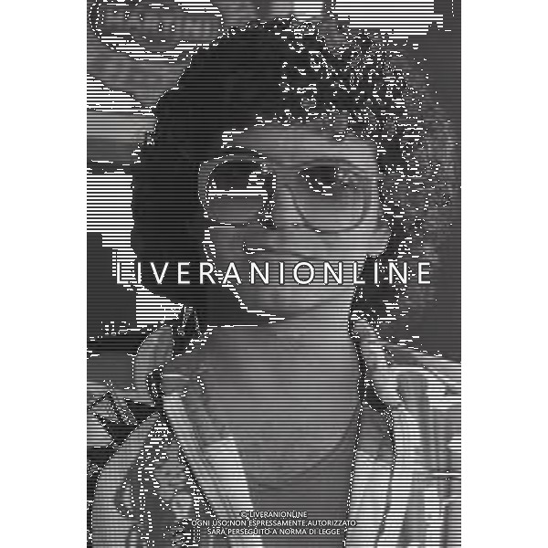 NEG-RETROSPETTIVA CRISTIANO MALGIOGLIO CANTANTE NELLA FOTO CRISTIANO MALGIOGLIO A MILANO IN TERRAZZA MARTINI NELL\'ANNO 1981 AG ALDO LIVERANI SAS