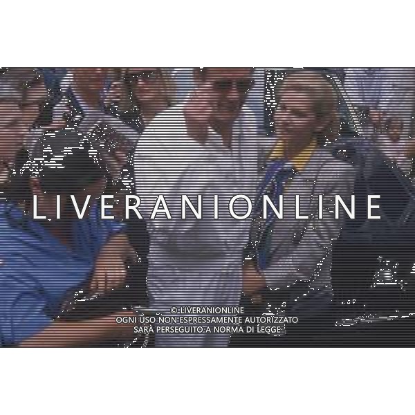 DIAP-RETROSPETTIVA ROGER MOORE ATTORE NELLA FOTO ROGER MOORE A MONTECARLO AL TORNEO DI TENNIS NELL\'ANNO 1988 AG ALDO LIVERANI SAS