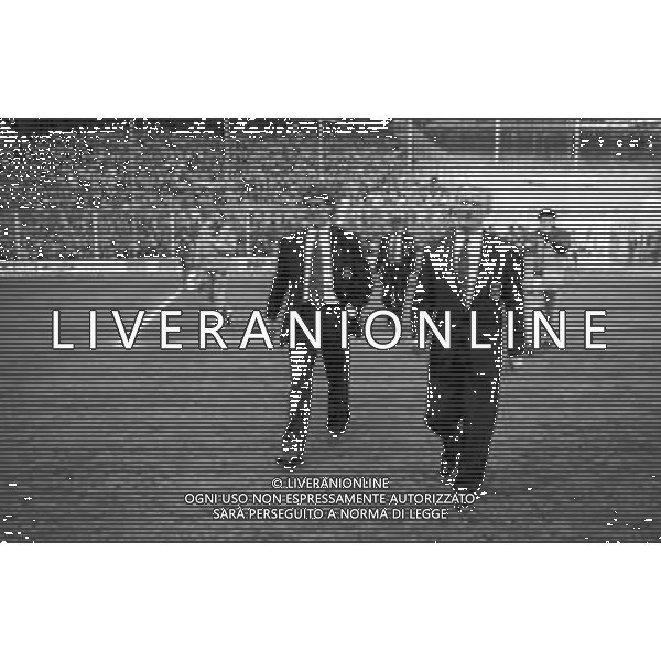 NEG- RETROSPETTIVA GIOVANNI TRAPATTONI ALLENATORE INTER NELLA FOTO GIOVANNI TRAPATTONI NELL’ANNO 1989 ENTRA IN CAMPO AG ALDO LIVERANI SAS