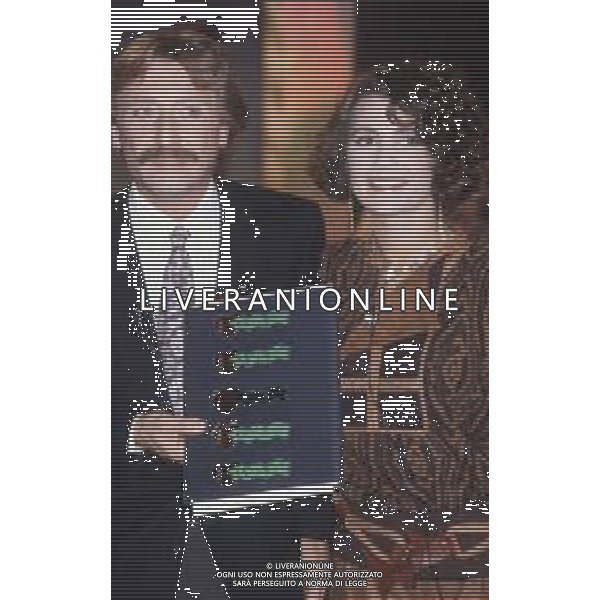 DIAP-RETROSPETTIVA ROBERTA MANFREDI PRESENTATRICE TELEVISIVA E ATTRICE NELLA FOTO ROBERTA MANFREDI CON CLAUDIO SORRENTINO TRASMISSIONE TELEVISIVA “TANDEM “ ANNO 1984 A ROMA FOTO EDGRADO DELLA SCORCIOSA-AG ALDO LIVERANI SAS