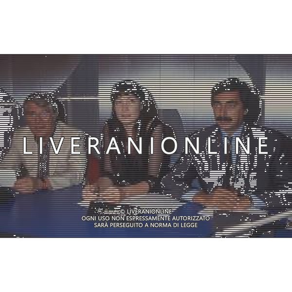 DIAP-RETROSPETTIVA KAY SANDVIK PRESENTATRICE TELEVISIVA E CONDUTTRICE RADIOFONICA NELLA FOTO KAY SANDVIK A MILANO NELL\'ANNO 1991 TRASMISSIONE TELEVISIVA “ PRESSING “ CON OMAR SIVORI E MARINO BARTOLETTI AG ALDO LIVERANI SAS