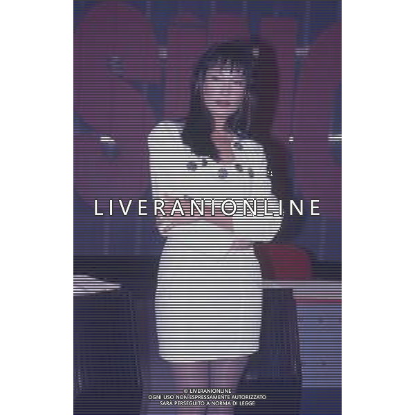 DIAP-RETROSPETTIVA KAY SANDVIK PRESENTATRICE TELEVISIVA E CONDUTTRICE RADIOFONICA NELLA FOTO KAY SANDVIK A MILANO NELL\'ANNO 1991 TRASMISSIONE TELEVISIVA “ PRESSING “ AG ALDO LIVERANI SAS