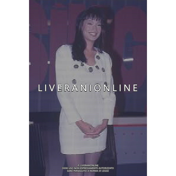 DIAP-RETROSPETTIVA KAY SANDVIK PRESENTATRICE TELEVISIVA E CONDUTTRICE RADIOFONICA NELLA FOTO KAY SANDVIK A MILANO NELL\'ANNO 1991 TRASMISSIONE TELEVISIVA “ PRESSING “ AG ALDO LIVERANI SAS