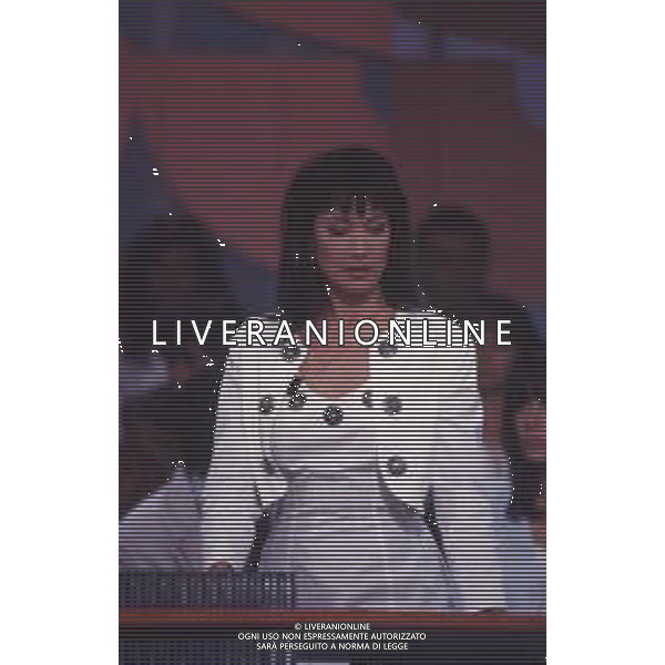 DIAP-RETROSPETTIVA KAY SANDVIK PRESENTATRICE TELEVISIVA E CONDUTTRICE RADIOFONICA NELLA FOTO KAY SANDVIK A MILANO NELL\'ANNO 1991 TRASMISSIONE TELEVISIVA “ PRESSING “ AG ALDO LIVERANI SAS