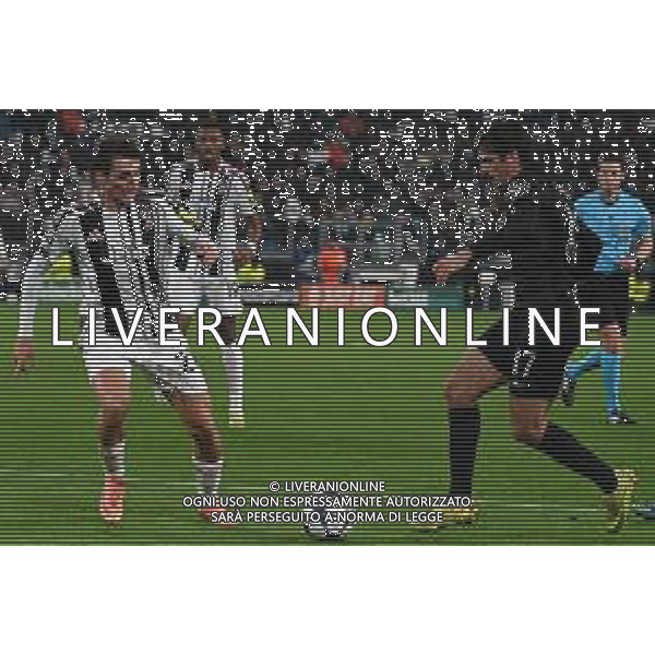 TVPG Juventus FC vs SCP Sporting Lisbona nella foto Francisco Trincao (SCP Sporting Lisbona) a contrasto con Andrea Cambiaso (Fc Juventus), 04-11-2025 Allianz Stadium, Torino (ITA) - Quarta Giornata Champions League 2025/26 ©TVPG Pasquale Golia - AGENZIA ALDO LIVERANI SAS