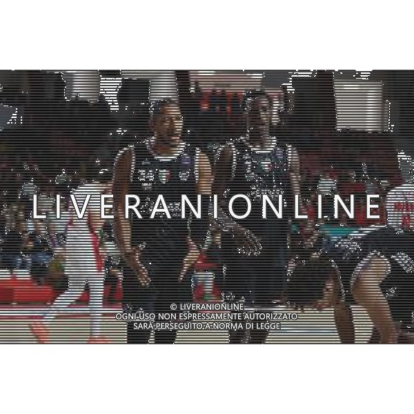 TVRCOR – Varese vs Virtus Bologna – Serie A nella foto esultanza Virtus Bologna dopo la vittoria, SALIOU NIANG e KARIM JALLOW DEU 04-11-2025 VARESE (VA) – Basket Serie A Unipol – Varese vs Virtus Bologna - 6a giornata foto Roberta Corradin/ Agenzia Aldo Liverani sas- AGENZIA ALDO LIVERANI SAS