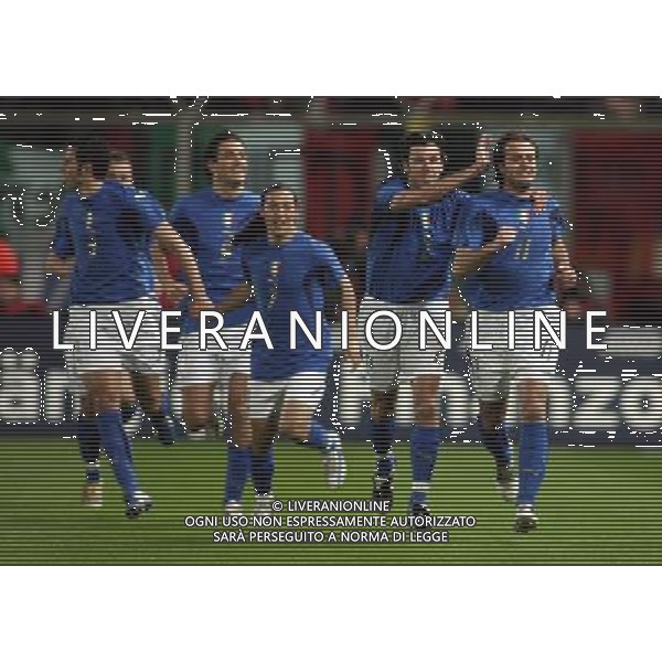 Firenze 01/03/2006 Italia-Germania Amichevole Nella foto: Gioia Gilardino Alberto dopo il gol del 1-0.* Ph Gianni Nucci/Agenzia Aldo Liverani