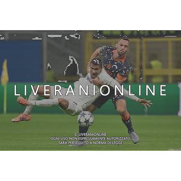 Inter vs Kairat Almaty nella foto Edmilson de Paula Santos (Kairat Almaty) e Stefan de Vrij (Inter) Milano 05-11-2025 Stadio Giuseppe Meazza - San Siro Inter vs Kairat Almaty UEFA Champions League fase a girone unico - 4a giornata foto Roberto Garavaglia/Agenzia Aldo Liverani sas