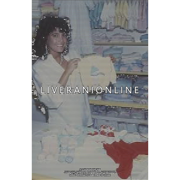 DIAP-RETROSPETTIVA ROBERTA MANFREDI ATTRICE NELLA FOTO ROBERTA MANFREDI A ROMA NELL\'ANNO 1986 FOTO EDGARDO DELLA SCORCIOSA-AG ALDO LIVERANI SAS