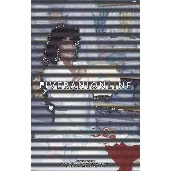 DIAP-RETROSPETTIVA ROBERTA MANFREDI ATTRICE NELLA FOTO ROBERTA MANFREDI A ROMA NELL\'ANNO 1986 FOTO EDGARDO DELLA SCORCIOSA-AG ALDO LIVERANI SAS