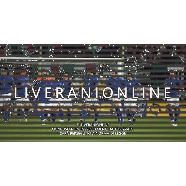 Firenze 01/03/2006 Italia-Germania Amichevole Nella foto: Gioia dopo il gol di Toni Luca.* Ph Gianni Nucci/Agenzia Aldo Liverani