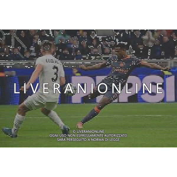 Inter vs Kairat Almaty nella foto Denzel Dumfries (Inter) occasione da gol Milano 05-11-2025 Stadio Giuseppe Meazza - San Siro Inter vs Kairat Almaty UEFA Champions League fase a girone unico - 4a giornata foto Roberto Garavaglia/Agenzia Aldo Liverani sas