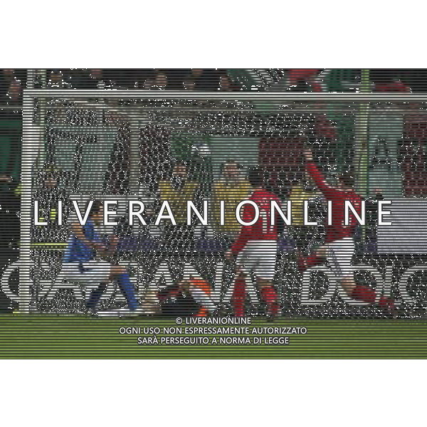 Firenze 01/03/2006 Italia-Germania Amichevole Nella foto: Il gol di Gilardino Alberto del 1-0.* Ph Gianni Nucci/Agenzia Aldo Liverani