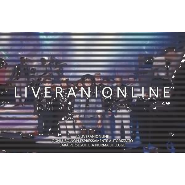 DIAP-RETROSPETTIVA KAY SANDVIK CONDUTTRICE TELEVISIVA E RADIOFONICA NELLA FOTO KAY SANDVIK A “DISCORING “ NELL\'ANNO 1990 AG ALDO LIVERANI SAS