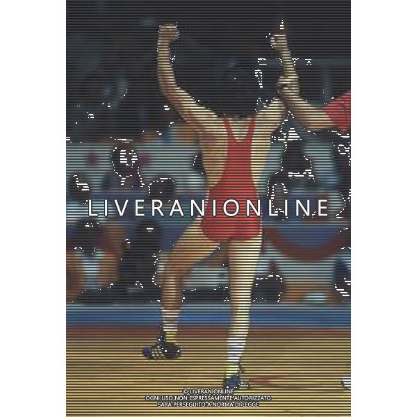 DIAP-RETROSPETTIVA VINCENZO MAENZA LOTTATORE NELLA FOTO VINCENZO MAENZA PARTECIPA ALLE OLIMPIADI DI LOS ANGELES 1984 ARCHIVIO DFP-AG ALDO LIVERANI SAS