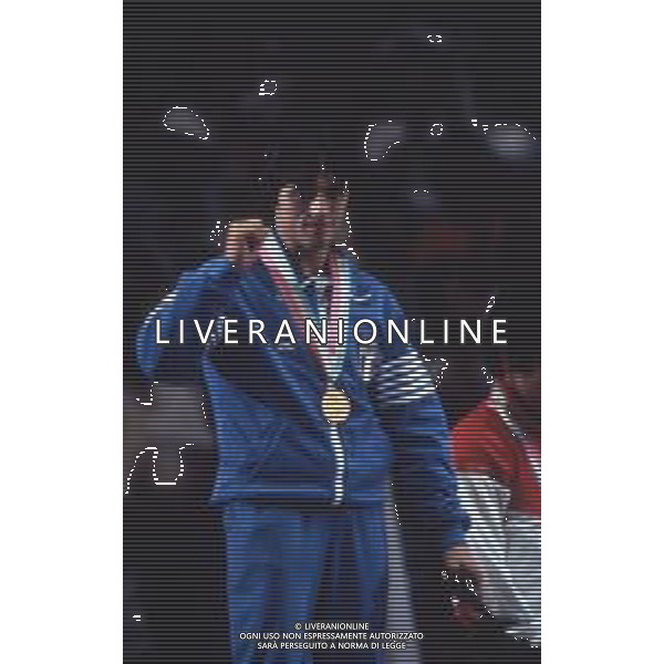 DIAP-RETROSPETTIVA VINCENZO MAENZA LOTTATORE NELLA FOTO VINCENZO MAENZA PARTECIPA ALLE OLIMPIADI DI LOS ANGELES 1984 ARCHIVIO DFP-AG ALDO LIVERANI SAS