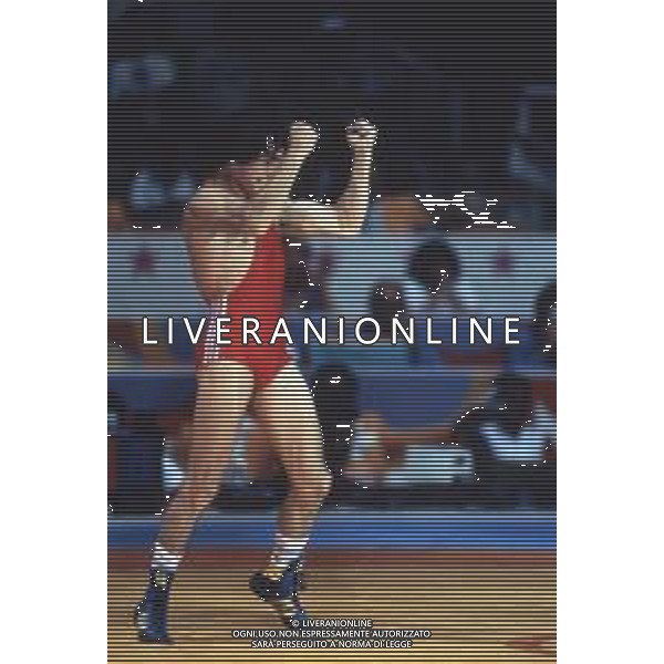 DIAP-RETROSPETTIVA VINCENZO MAENZA LOTTATORE NELLA FOTO VINCENZO MAENZA PARTECIPA ALLE OLIMPIADI DI LOS ANGELES 1984 ARCHIVIO DFP-AG ALDO LIVERANI SAS