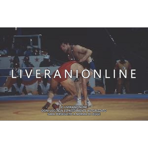 DIAP-RETROSPETTIVA VINCENZO MAENZA LOTTATORE NELLA FOTO VINCENZO MAENZA PARTECIPA ALLE OLIMPIADI DI LOS ANGELES 1984 ARCHIVIO DFP-AG ALDO LIVERANI SAS