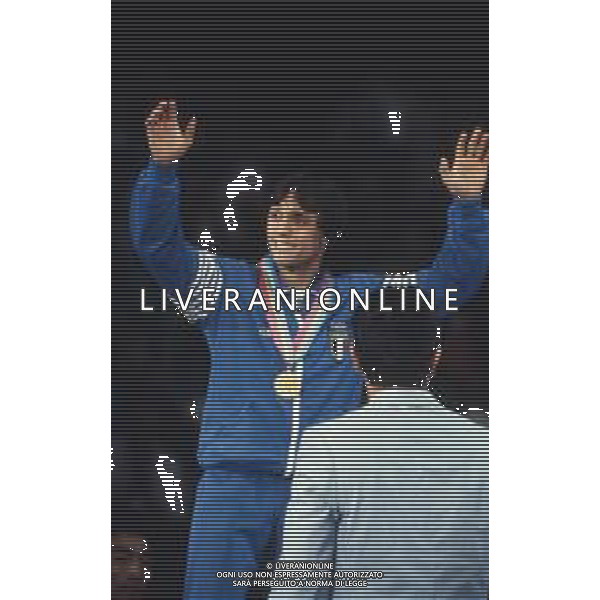 DIAP-RETROSPETTIVA VINCENZO MAENZA LOTTATORE NELLA FOTO VINCENZO MAENZA PARTECIPA ALLE OLIMPIADI DI LOS ANGELES 1984 ARCHIVIO DFP-AG ALDO LIVERANI SAS